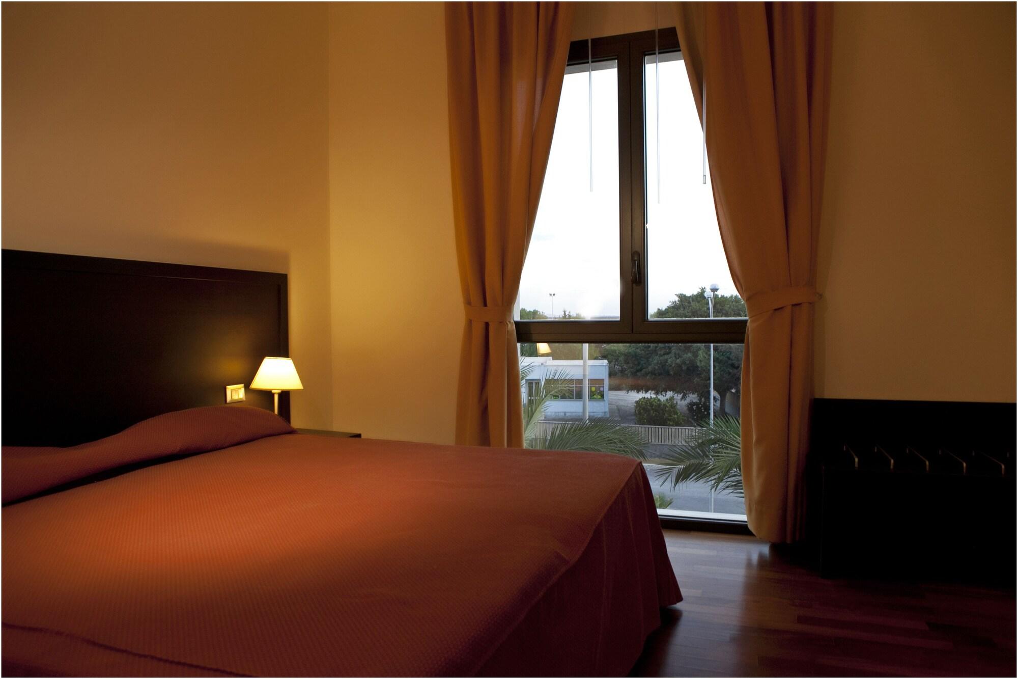 Hotel Tiziano Trapani Ngoại thất bức ảnh