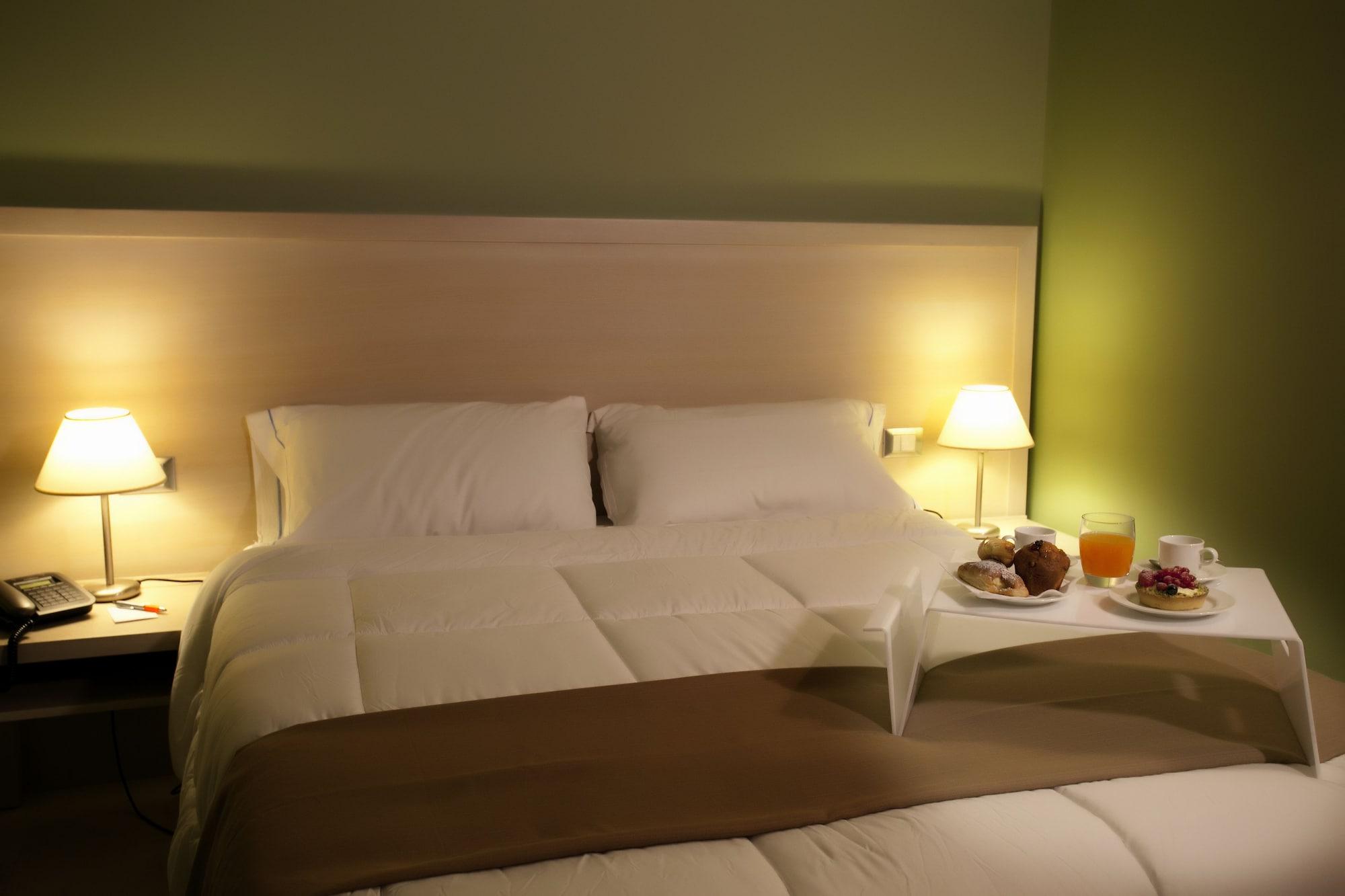 Hotel Tiziano Trapani Ngoại thất bức ảnh