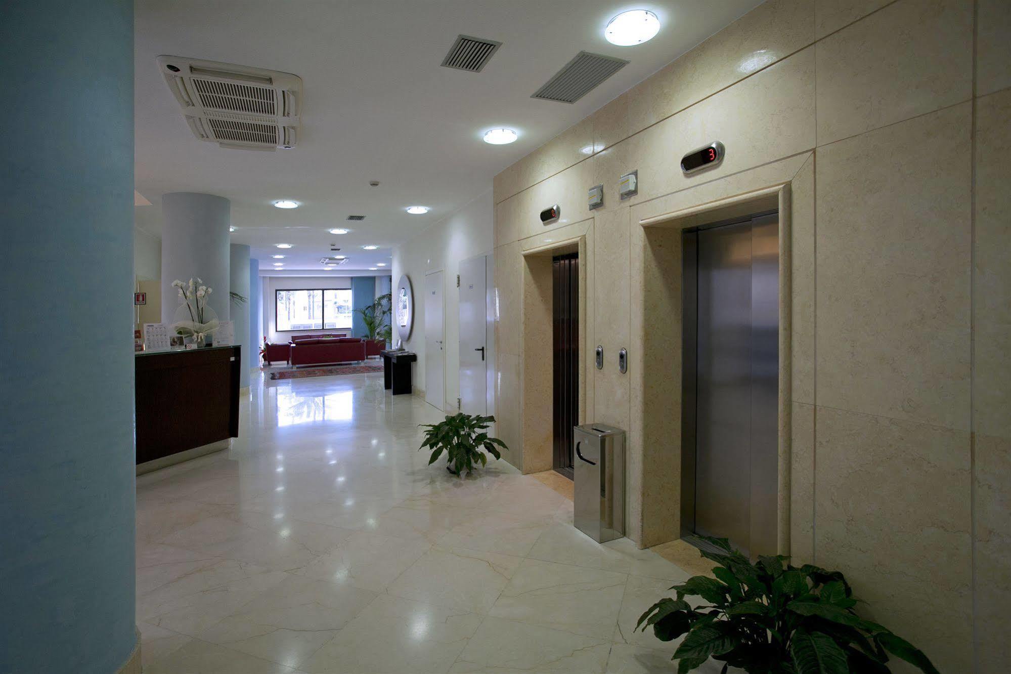 Hotel Tiziano Trapani Ngoại thất bức ảnh